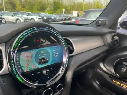 Photo 9 Mini Mini  Cooper SE 184ch Yours BVA 5CV