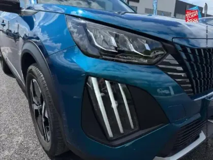 Photo 42 Peugeot 2008  1.2 Hybrid 145ch Allure e-DCS6 CarPlay