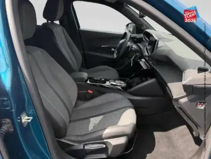 Photo 34 Peugeot 2008  1.2 Hybrid 145ch Allure e-DCS6 CarPlay