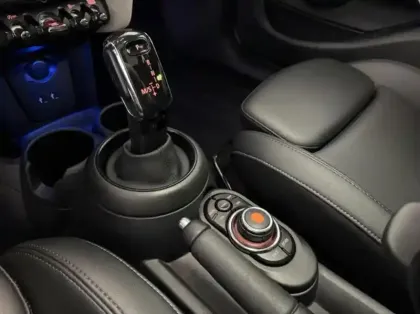 Photo 14 Mini Mini  5 Portes Cooper 136ch Edition Greenwich BVA7 112g