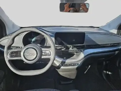 Photo 7 Fiat 500  e 118ch Icône