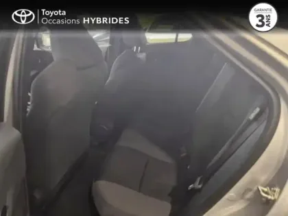 Photo 11 Toyota C-HR  1.8 Hybride 140ch Design Pack Confort