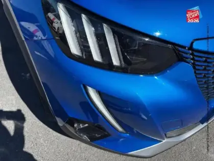 Photo 27 Peugeot 2008  e- 136ch GT Pack