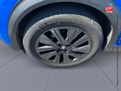 Photo 24 Peugeot 2008  e- 136ch GT Pack