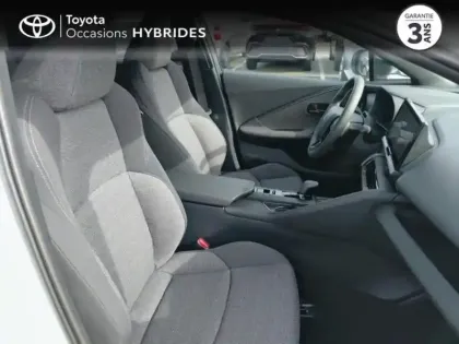 Photo 5 Toyota C-HR  1.8 Hybride 140ch Graphic MY26