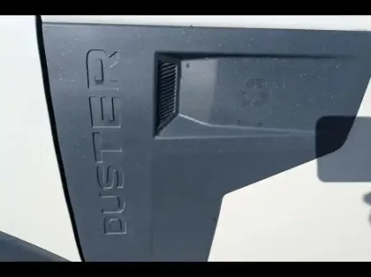 Photo 14 Dacia Duster  1.6 hybrid 140ch Extreme+