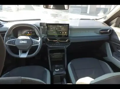 Photo 8 Dacia Duster  1.6 hybrid 140ch Extreme+