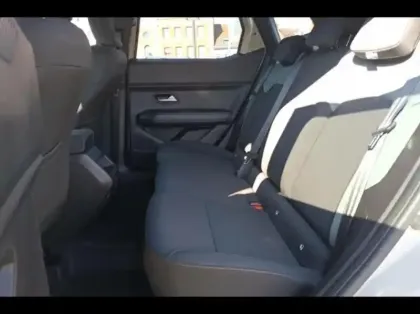 Photo 10 Dacia Duster  1.6 hybrid 140ch Extreme+