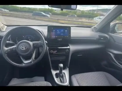 Photo 11 Toyota Yaris  Cross Dynamic MC24 116h 2WD