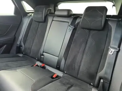 Photo 12 DS DS 7  E-TENSE 225ch Performance Line +