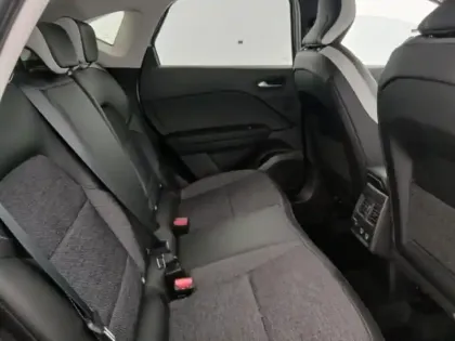 Photo 14 Renault Captur  1.3 TCe mild hybrid 140ch Techno