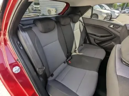 Photo 8 Hyundai I20  1.2 84ch Intuitive