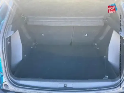 Photo 28 Peugeot 2008  1.2 Hybrid 145ch Allure e-DCS6 CarPlay