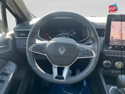 Photo 11 Renault Clio  1.6 E-Tech 145ch full hybrid esprit Alpine - 25 Camera GPS