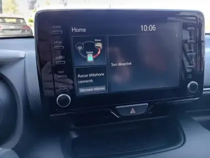 Photo 6 Toyota Yaris  116h Design 5p MY22