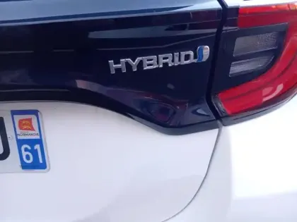 Photo 11 Toyota Yaris  116h Design 5p MY22