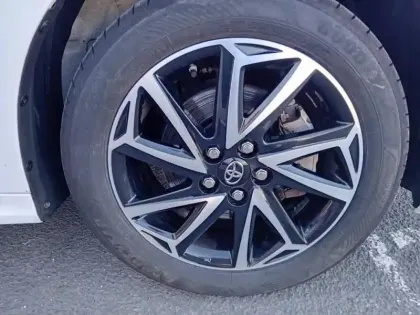 Photo 8 Toyota Yaris  116h Design 5p MY22