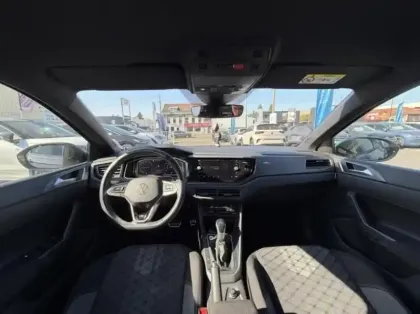 Photo 12 Volkswagen Taigo  1.0 TSI 110ch R-Line DSG7