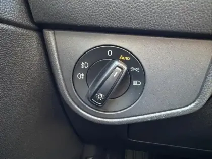 Photo 14 Volkswagen Taigo  1.0 TSI 110ch R-Line DSG7