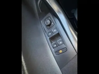 Photo 13 Volkswagen Taigo  1.0 TSI 110ch R-Line DSG7