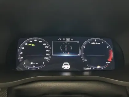 Photo 25 Renault Arkana  mild hybrid 140 EDC FAP - 22