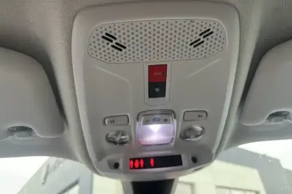 Photo 28 Peugeot 2008  PureTech 130 S&S EAT8