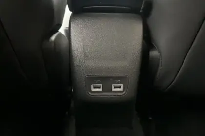 Photo 26 Peugeot 2008  PureTech 130 S&S EAT8