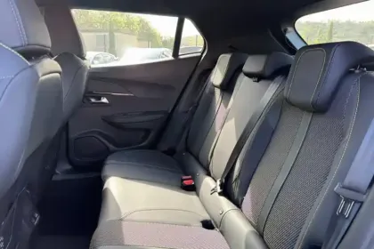 Photo 10 Peugeot 2008  Hybrid 145 e-DCS6