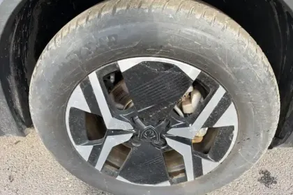 Photo 13 Peugeot 2008  Hybrid 145 e-DCS6