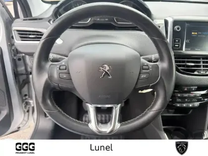 Photo 12 Peugeot 208  1.2 PureTech 110ch S&S BVM5