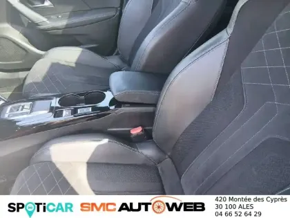 Photo 30 Peugeot 2008  Electrique 136 ch
