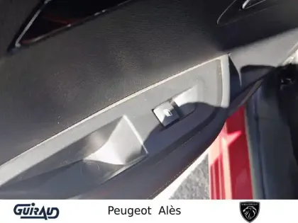 Photo 13 Peugeot 2008  Electrique 136 ch