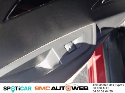 Photo 34 Peugeot 2008  Electrique 136 ch