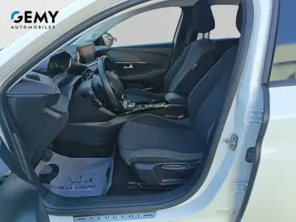 Photo 8 Peugeot 208  Electrique 50 kWh 136ch