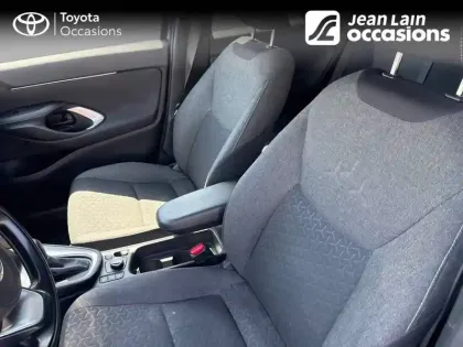 Photo 19 Toyota Yaris  Cross Hybride 116h AWD-i