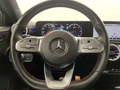 Photo 22 Mercedes Classe A  200 d 8G-DCT