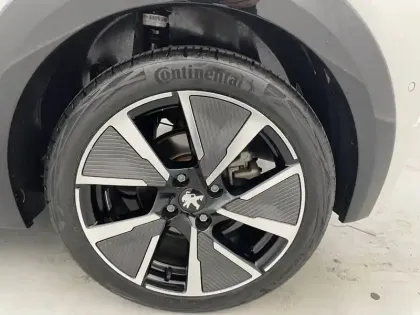 Photo 15 Peugeot 208  Electrique 50 kWh 136ch