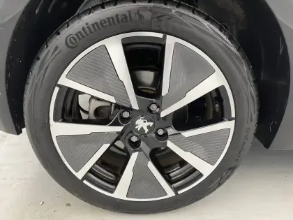 Photo 18 Peugeot 208  Electrique 50 kWh 136ch