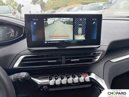 Photo 12 Peugeot 5008  Hybrid 136 e-DCS6