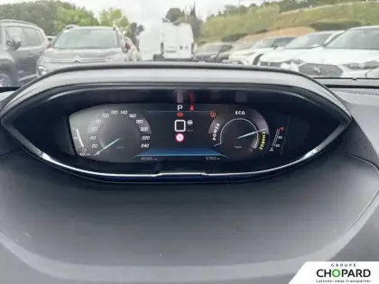 Photo 20 Peugeot 5008  Hybrid 136 e-DCS6