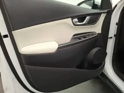 Photo 21 Hyundai Kona  Hybrid 141