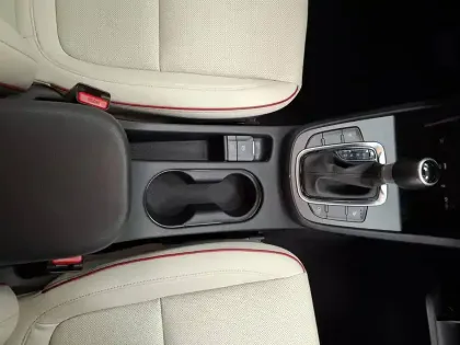 Photo 29 Hyundai Kona  Hybrid 141