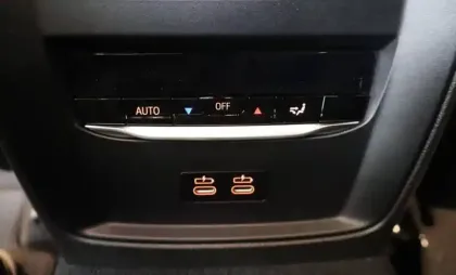 Photo 11 BMW Serie 3 330e 292 ch BVA8