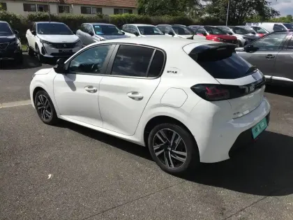 Photo 6 Peugeot 208  BlueHDi 100 S&S BVM6