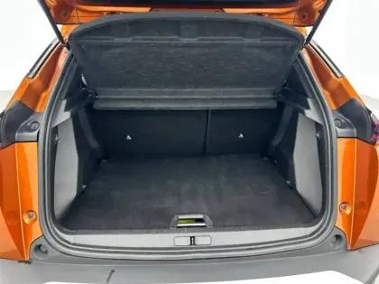 Photo 5 Peugeot 2008  PureTech 130 S&S EAT8