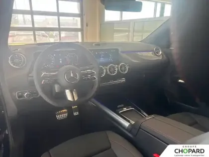 Photo 11 Mercedes GLA  200 d 8G-DCT