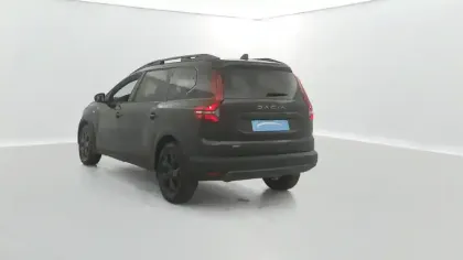 Photo 11 Dacia Jogger  Hybrid 140 7 places GSR2