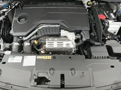 Photo 11 Peugeot 408  Hybrid 136 e-DCS6