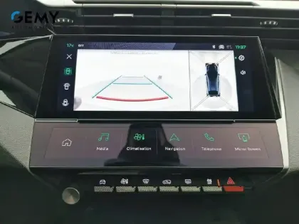 Photo 14 Peugeot 408  Hybrid 136 e-DCS6