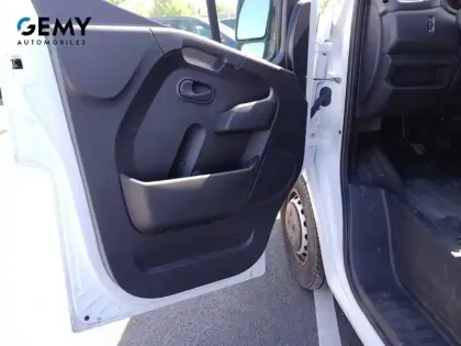 Photo 14 Renault Master  FGN TRAC F3500 L3H3 BLUE DCI 135